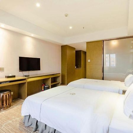 Lnsail Hotel Shenzhen Luohu Port Railway Station Exterior foto